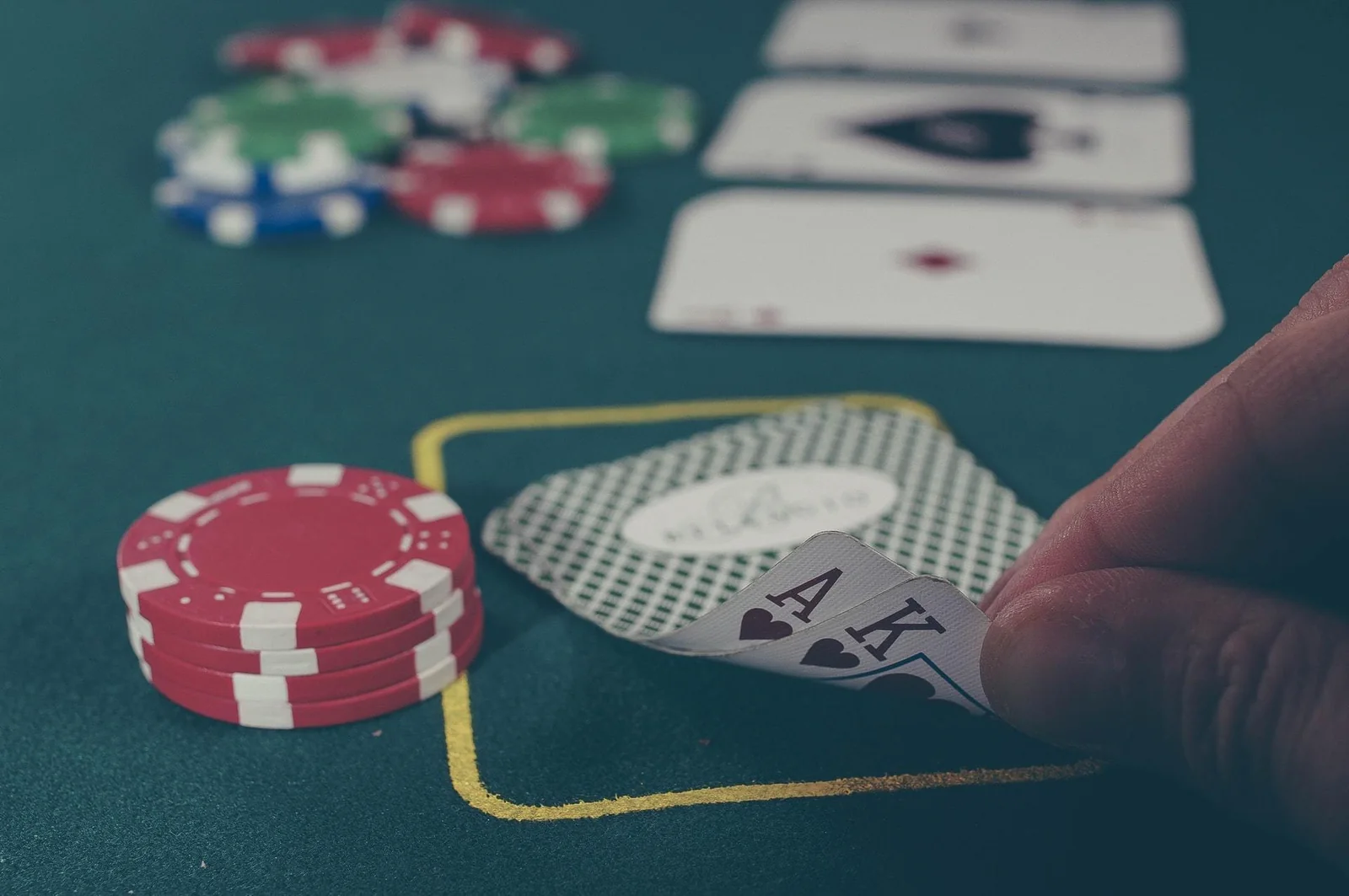 Tampilan ruang permainan bernuansa kasino untuk pengalaman bingo MARINA77